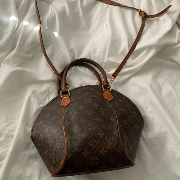 Louis Vuitton Handbags - 🌟Louis Vuitton Ellipse bag⭐️